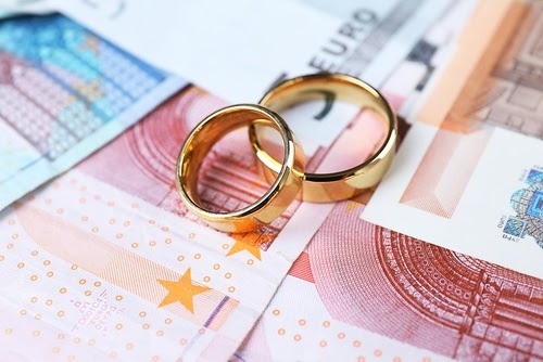 Kā laulība maina to, kā attiecamies pret naudu?